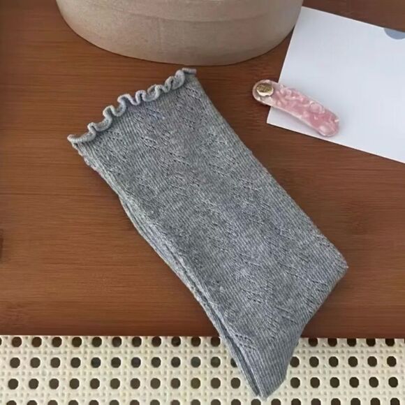 4 Pairs Solid Frill Trim Soft Mid Tube Socks - Picture 5 of 7